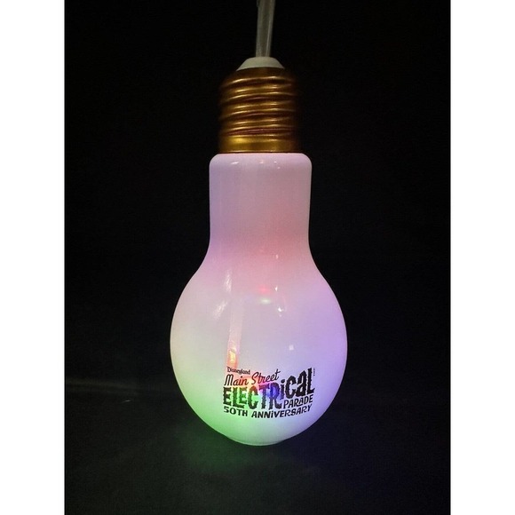 Disneyland Main Street 50TH Anniv. Electrical Parade Light Up Bulb Sipper New - Picture 10 of 10